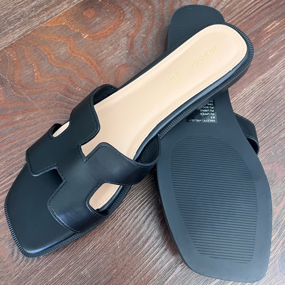 Madden Girl Black Slide Sandals 9.5